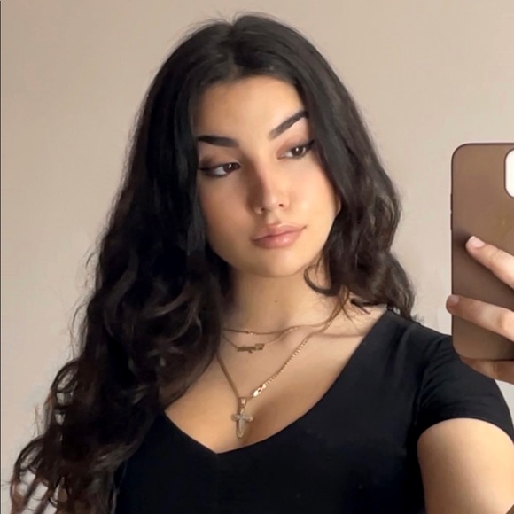 Meet your Posher, Sophia - Picture 1 of 1